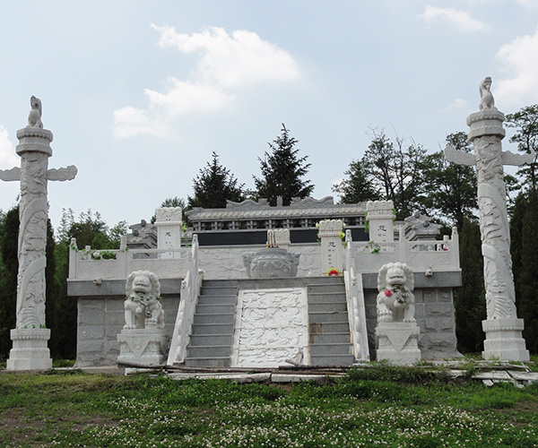 沈陽龍生墓園