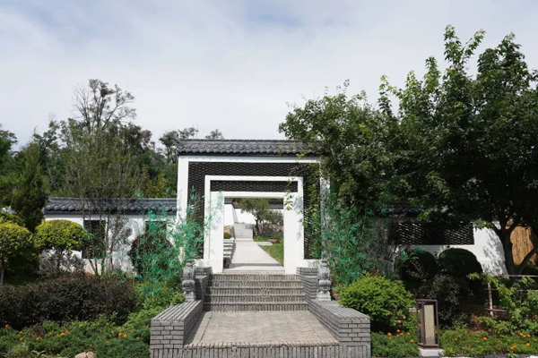 沈陽龍生墓園