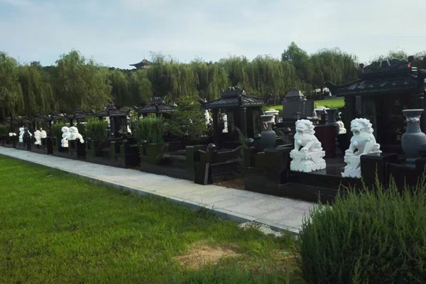 沈陽龍生墓園