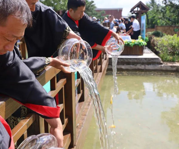 沈陽龍生墓園