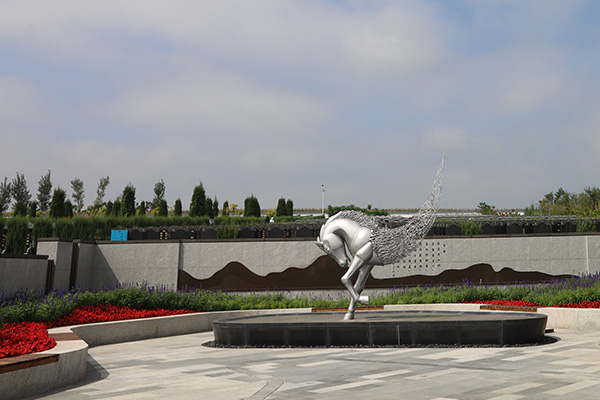 沈陽龍生墓園
