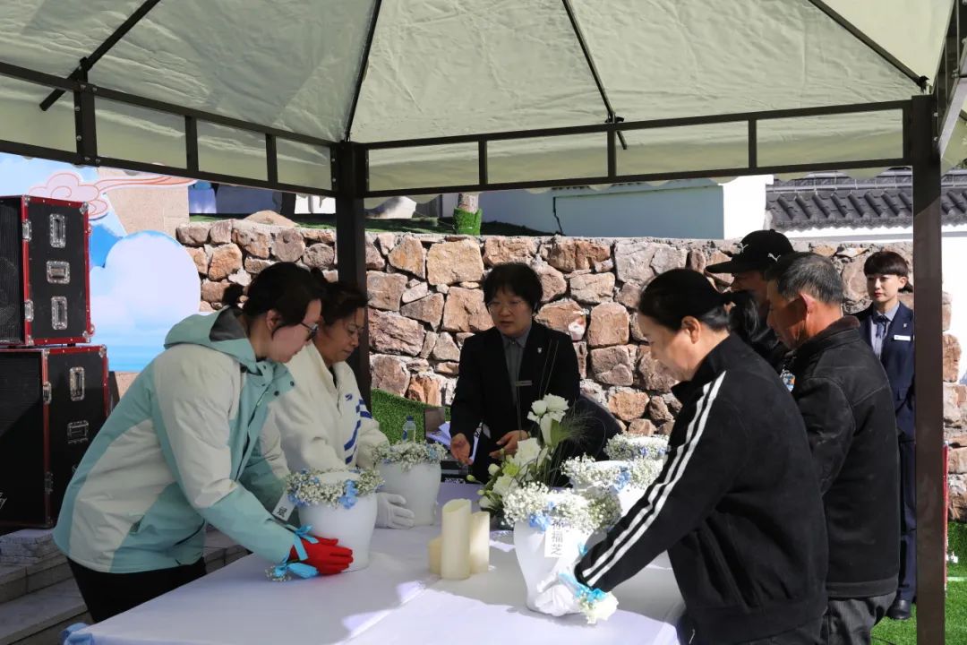 沈陽墓園公墓行業用綠色喚醒永恒·讓生命歸于自然|龍生第三屆節地生態草坪葬活動