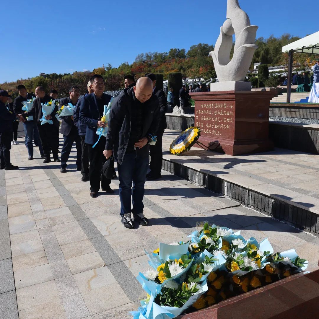 沈陽墓園公墓行業用綠色喚醒永恒·讓生命歸于自然|龍生第三屆節地生態草坪葬活動
