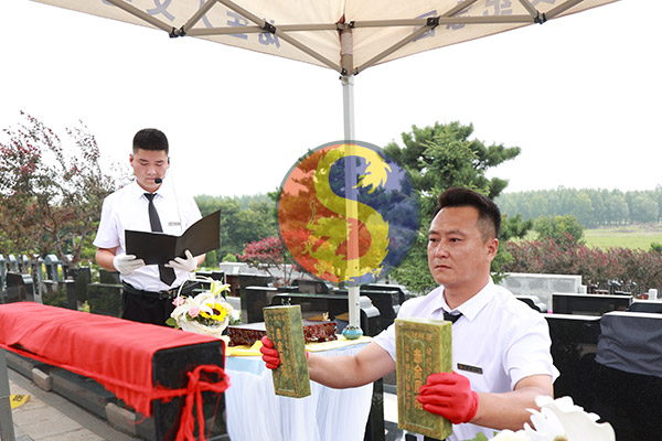 沈陽龍生墓園
