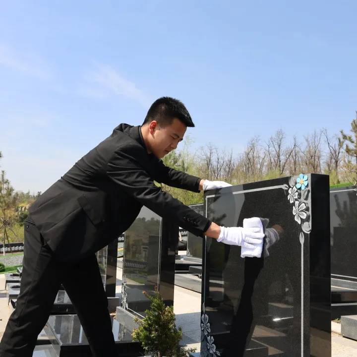沈陽墓園父親節代祭掃服務：父愛如山，思念若海！