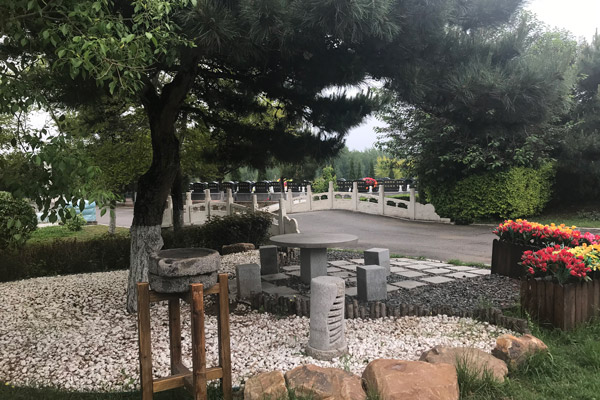 沈陽龍生墓園
