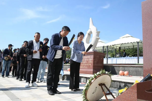 沈陽選墓地禮贊生命的世外桃源——龍生墓園全程貼心服務，陵園墓碑質地優良
