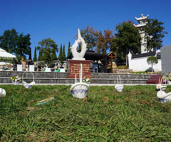 沈陽龍生墓園