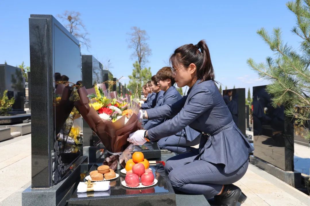 沈陽龍生墓園