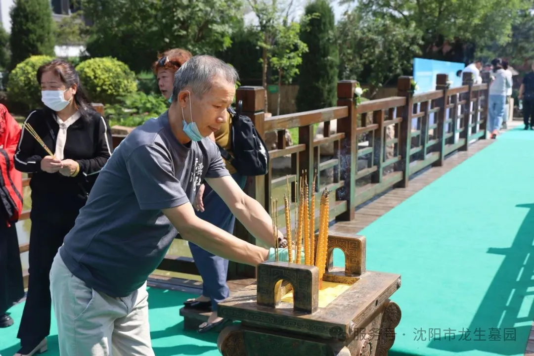 心香遙寄，燈火傳情 | 沈陽龍生墓園中元節代祭服務與祈福河燈預售溫情上線