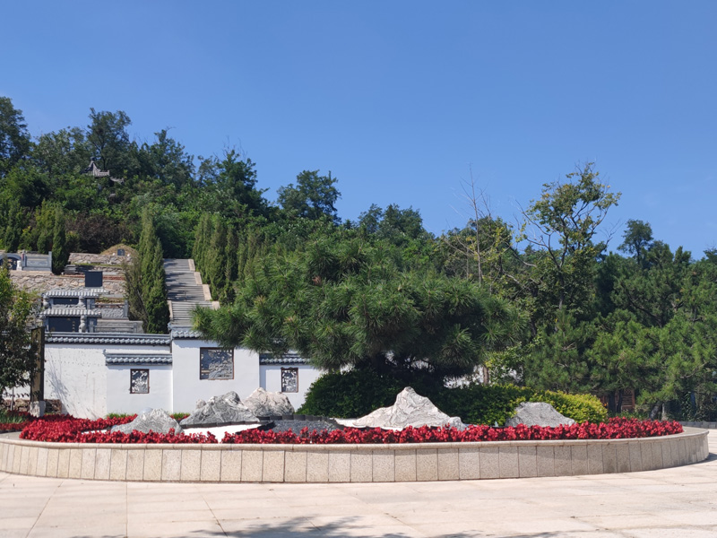 沈陽龍生墓園