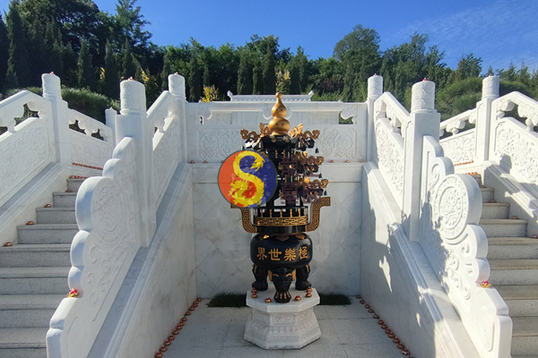 沈陽龍生墓園